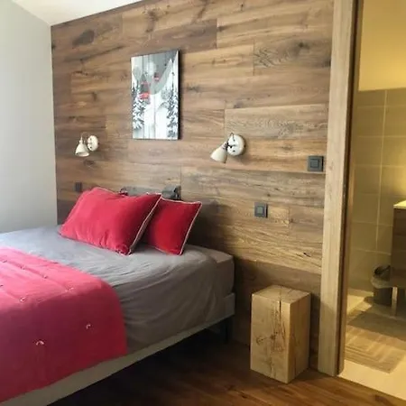 Appartement Penthouse L'ourse Bleue - Sauna Privatif - Acces Direct Aux Pistes Courchevel